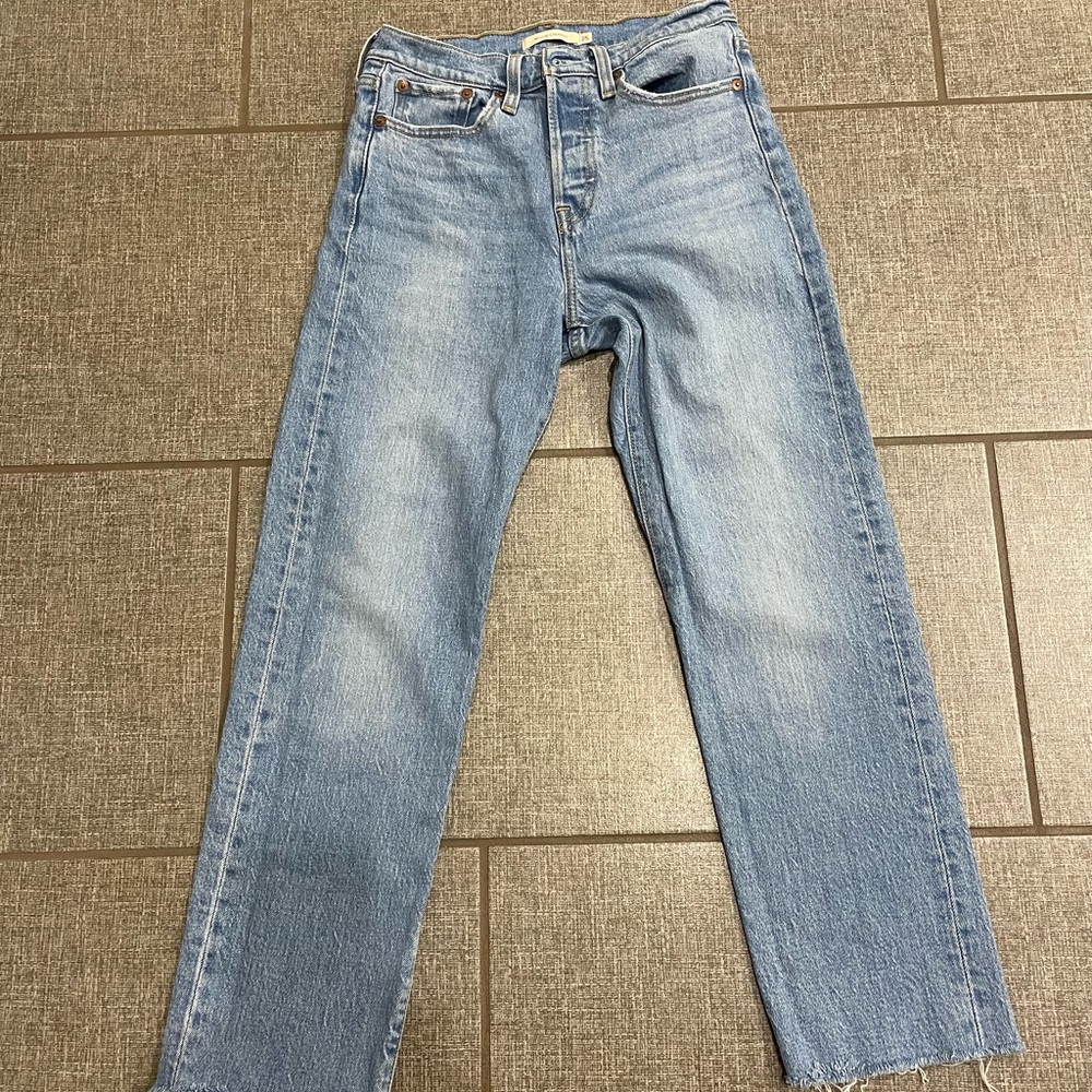 Levi's Light Blue Cropped Ankle Jeans